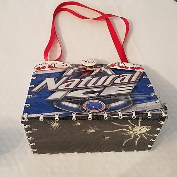 Purse - Picture 3 of 4